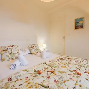 Appartement Le Sommeiller - Hyper Centre Avec Garage, Annecy